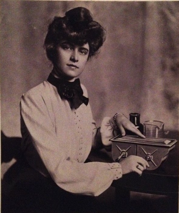 Photograph showing a female photographer, undated, Kodak Collection © Science Museum Group collection
