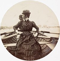 Circular photo of couple in rowing boat, 1890