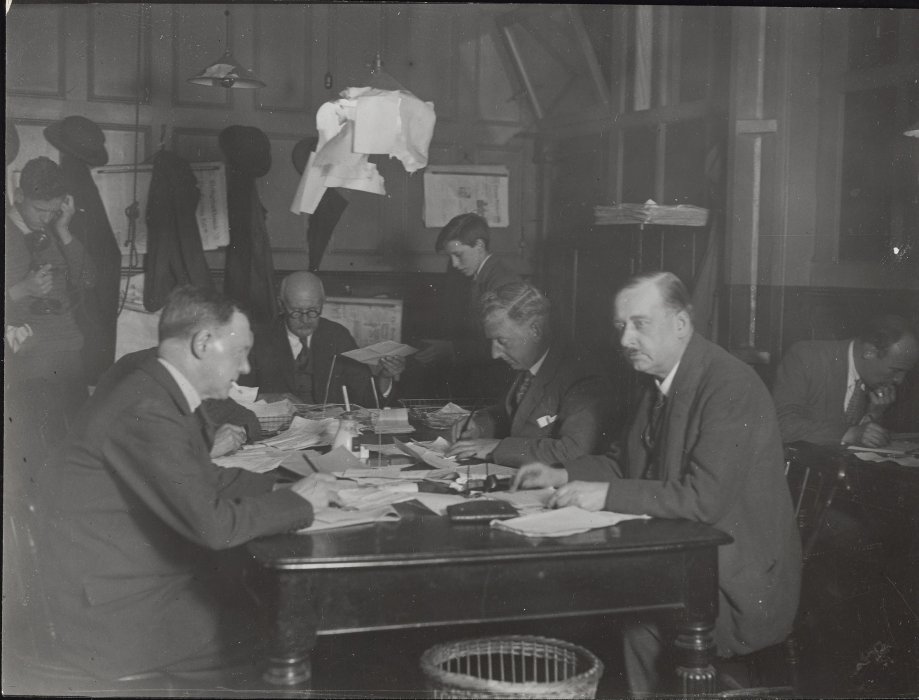 A busy subeditors’ room in the old Daily Herald building, Carmelite Street, London